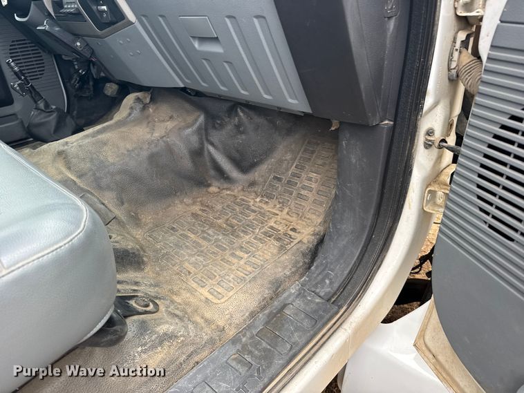 image for item EU6363 2015 Ford F750 Super Duty Crew Cab utility / service truck