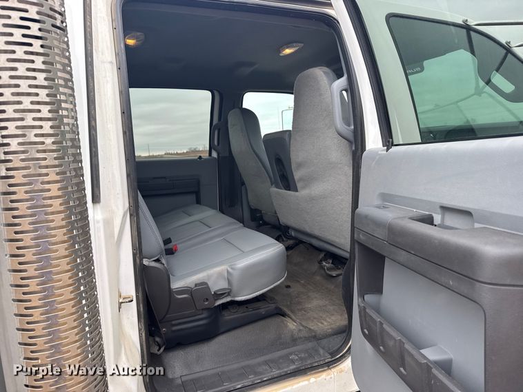 image for item EU6363 2015 Ford F750 Super Duty Crew Cab utility / service truck