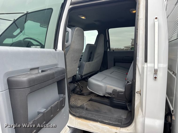 image for item EU6363 2015 Ford F750 Super Duty Crew Cab utility / service truck