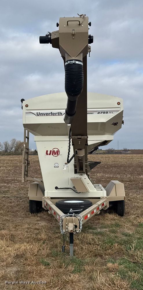 image for item EU6365 2023 Unverferth Seedrunner 2755 seed tender