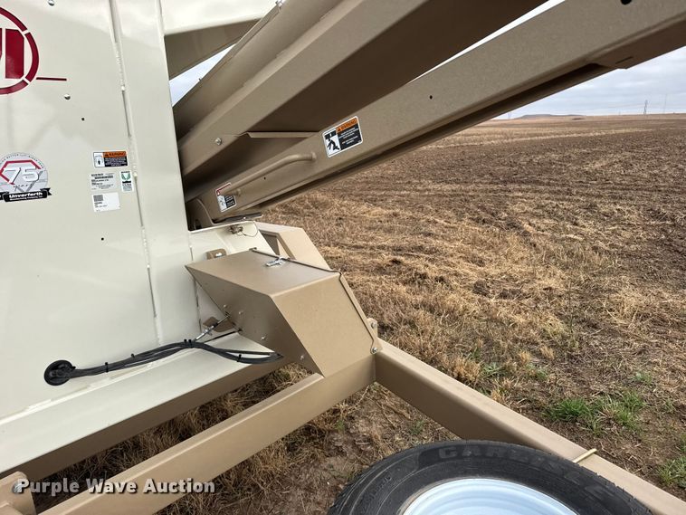 image for item EU6365 2023 Unverferth Seedrunner 2755 seed tender