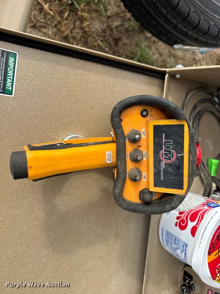 image for item EU6365 2023 Unverferth Seedrunner 2755 seed tender