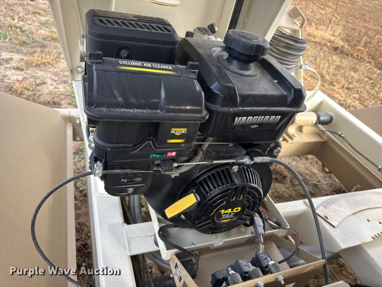 image for item EU6365 2023 Unverferth Seedrunner 2755 seed tender