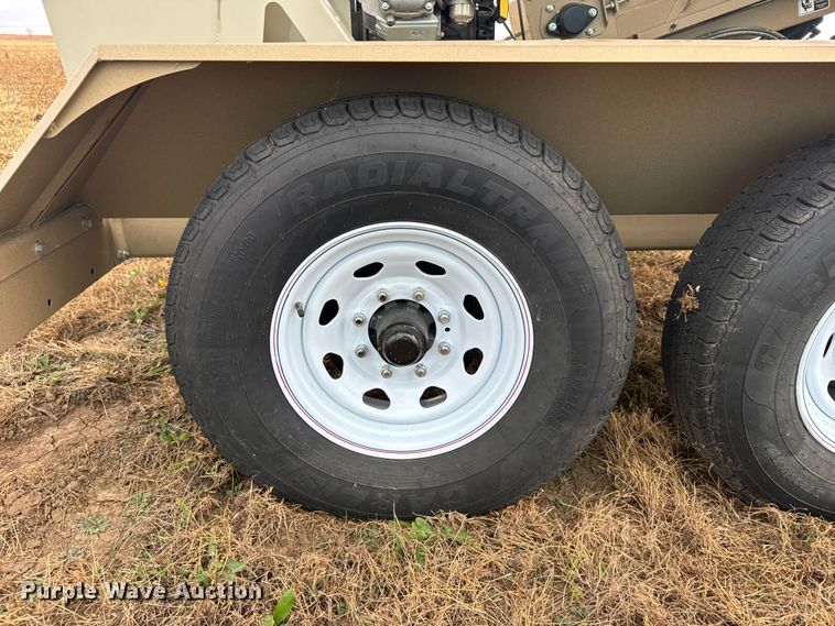 image for item EU6365 2023 Unverferth Seedrunner 2755 seed tender