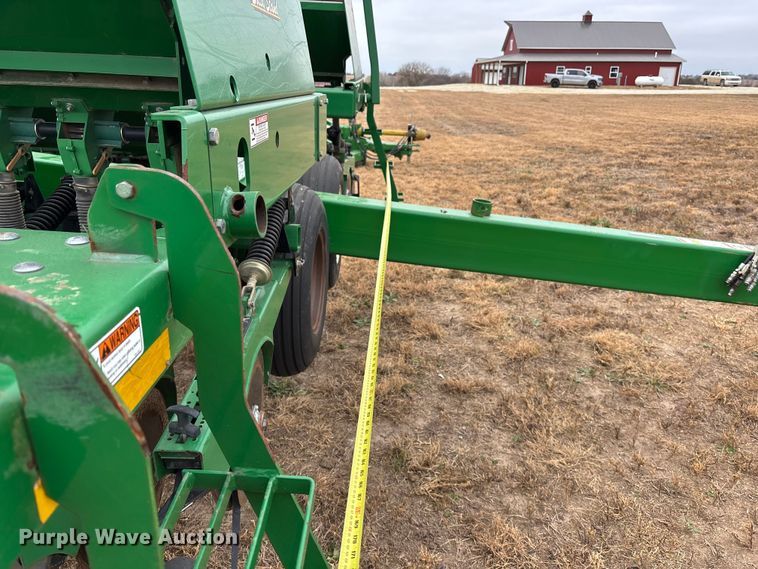 image for item EU6366 2008 Great Plains 2S-2600 HD grain drill