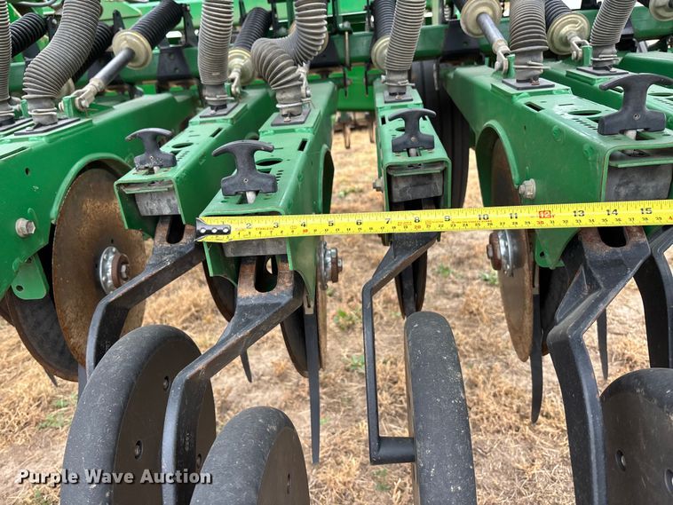 image for item EU6366 2008 Great Plains 2S-2600 HD grain drill