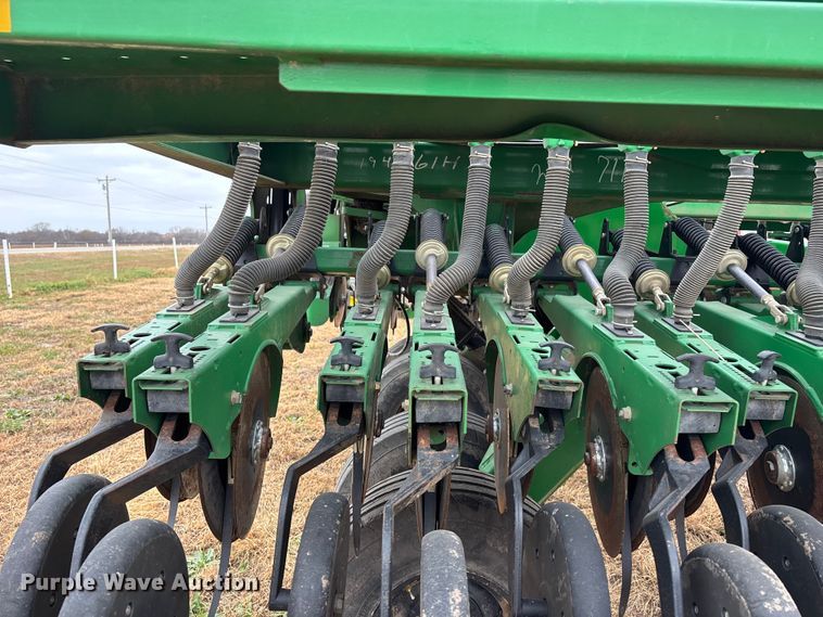 image for item EU6366 2008 Great Plains 2S-2600 HD grain drill