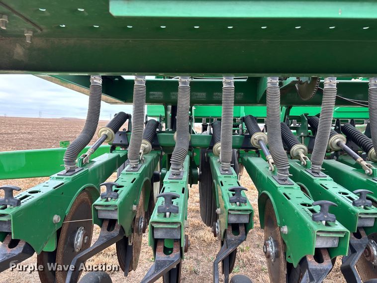 image for item EU6366 2008 Great Plains 2S-2600 HD grain drill