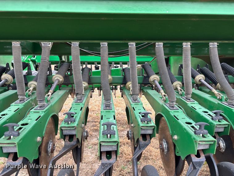 image for item EU6366 2008 Great Plains 2S-2600 HD grain drill