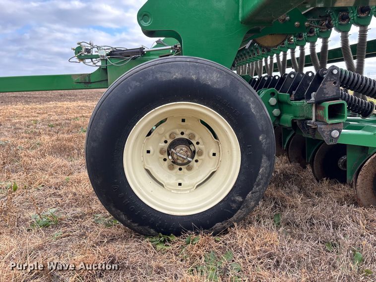 image for item EU6366 2008 Great Plains 2S-2600 HD grain drill