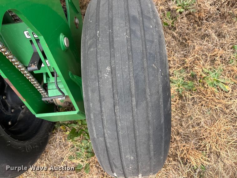 image for item EU6366 2008 Great Plains 2S-2600 HD grain drill