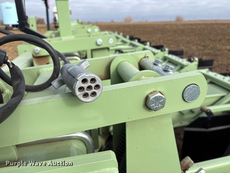 image for item EU6368 Orthman Unverferth 8375 row crop cultivator