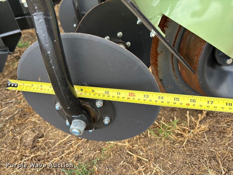 image for item EU6368 Orthman Unverferth 8375 row crop cultivator