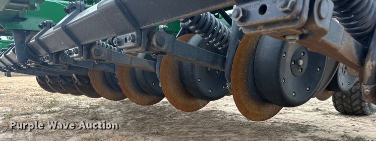 image for item EU6369 2010 John Deere 1590 grain drill
