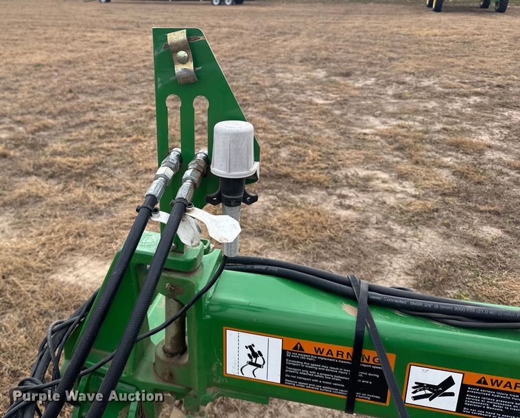 image for item EU6369 2010 John Deere 1590 grain drill
