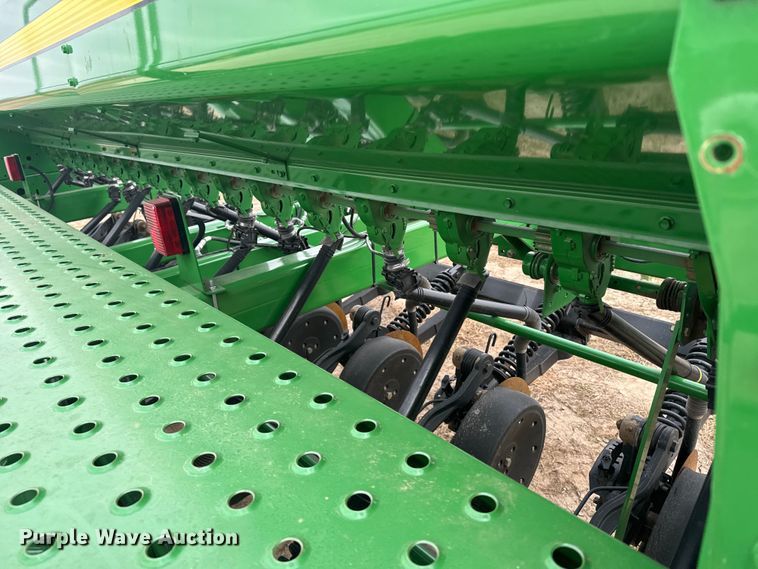 image for item EU6369 2010 John Deere 1590 grain drill