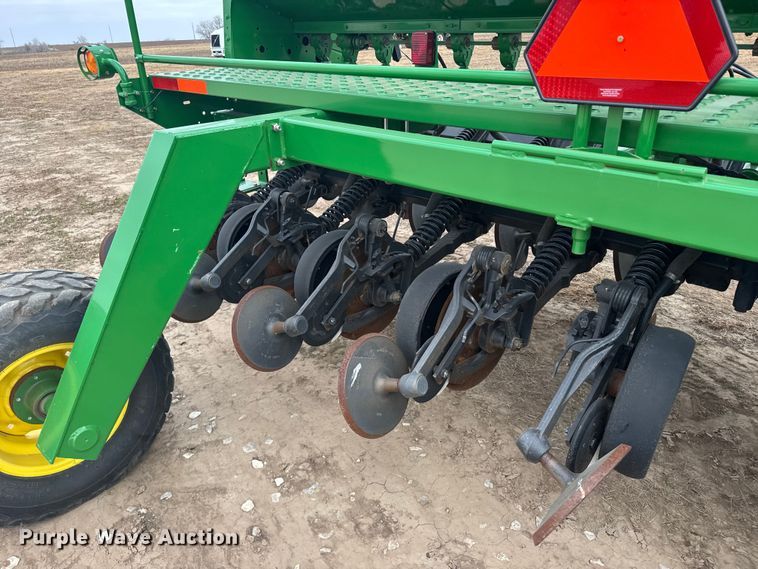 image for item EU6369 2010 John Deere 1590 grain drill