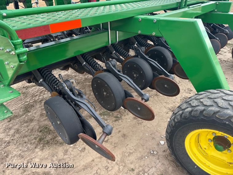 image for item EU6369 2010 John Deere 1590 grain drill