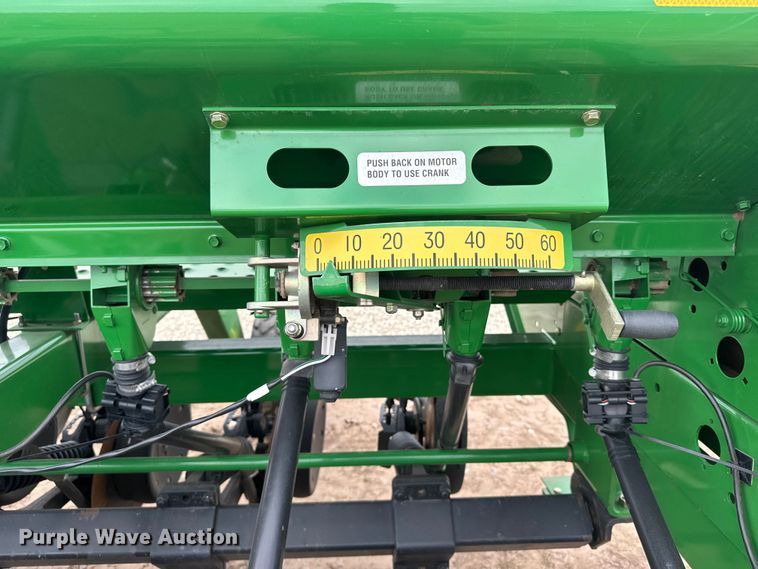 image for item EU6369 2010 John Deere 1590 grain drill