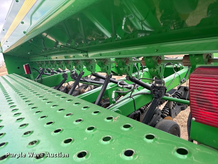 image for item EU6369 2010 John Deere 1590 grain drill