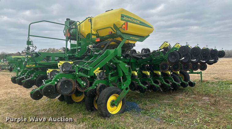image for item EU6372 2017 John Deere 1795 Max Emerge split row no-till planter