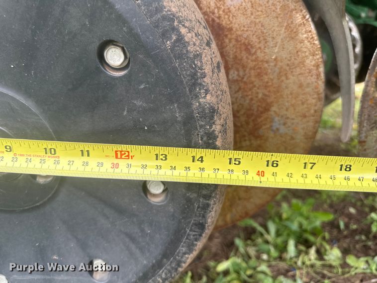 image for item EU6372 2017 John Deere 1795 Max Emerge split row no-till planter