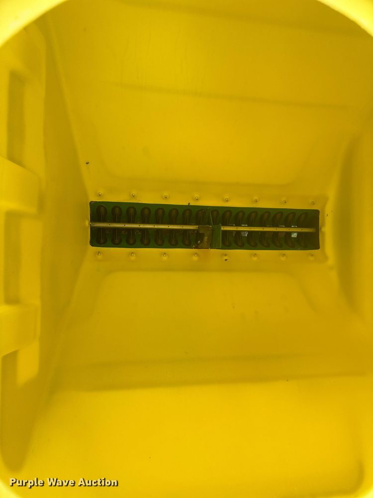 image for item EU6372 2017 John Deere 1795 Max Emerge split row no-till planter