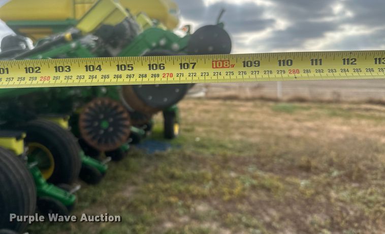 image for item EU6372 2017 John Deere 1795 Max Emerge split row no-till planter