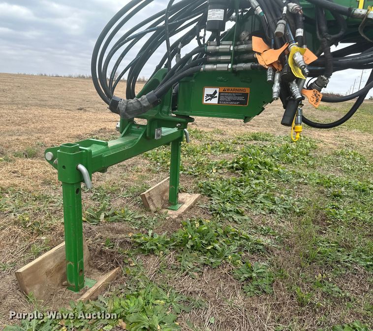 image for item EU6372 2017 John Deere 1795 Max Emerge split row no-till planter