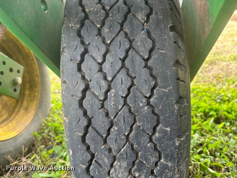 image for item EU6372 2017 John Deere 1795 Max Emerge split row no-till planter