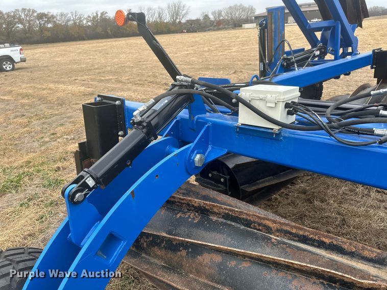 image for item EU6373 Progressive Ag Inovation 41NT-5S roller crimper