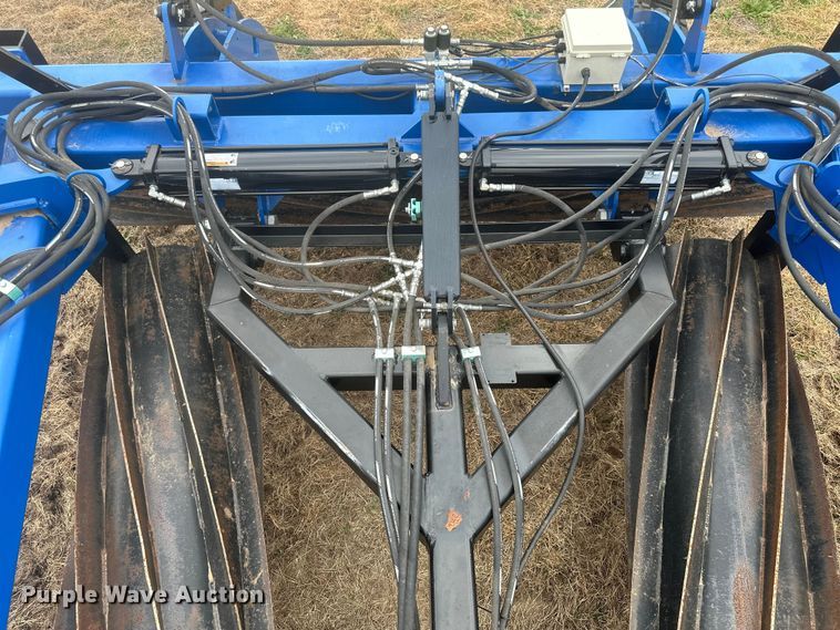 image for item EU6373 Progressive Ag Inovation 41NT-5S roller crimper