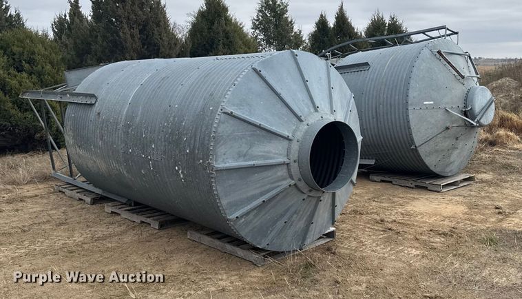 image for item EU6382 Grain silos