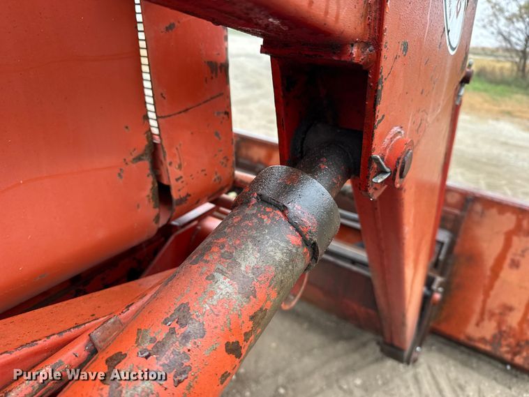 image for item EU6386 Allis-Chalmers 185 tractor