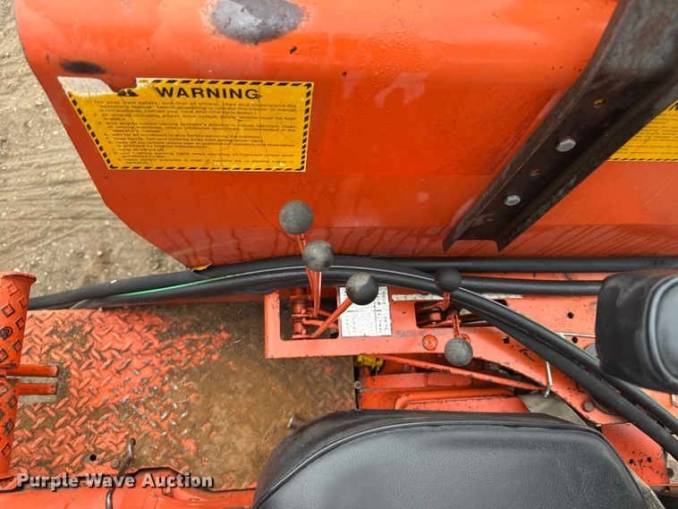 image for item EU6386 Allis-Chalmers 185 tractor