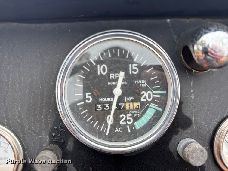 image for item EU6386 Allis-Chalmers 185 tractor