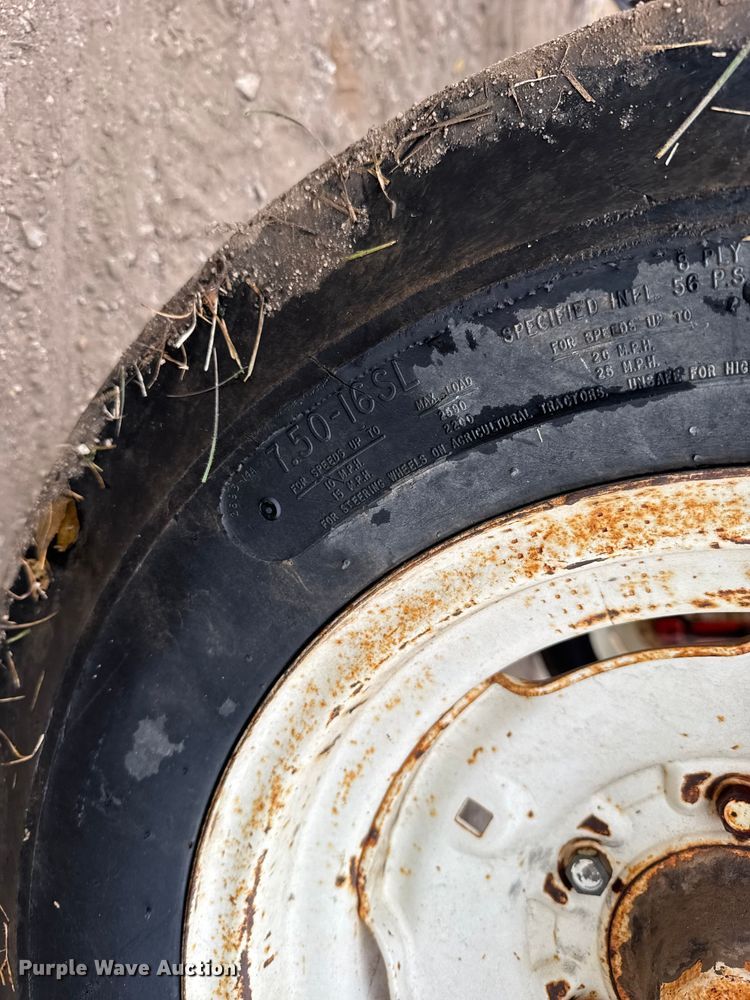 image for item EU6386 Allis-Chalmers 185 tractor