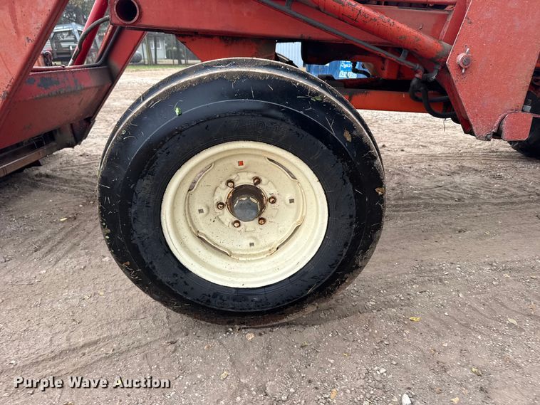 image for item EU6386 Allis-Chalmers 185 tractor