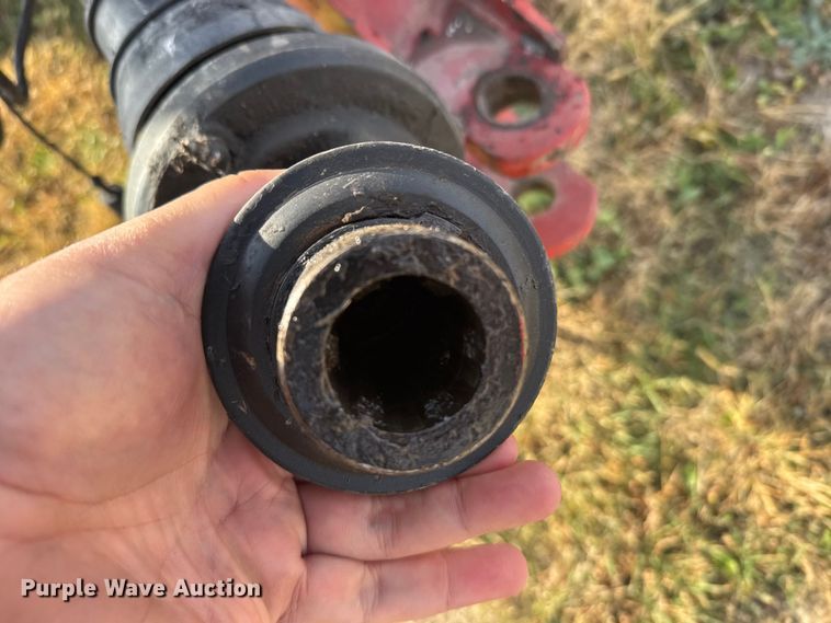 image for item EU6387 New Holland BR7070 round baler