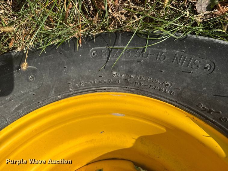 image for item EU6387 New Holland BR7070 round baler