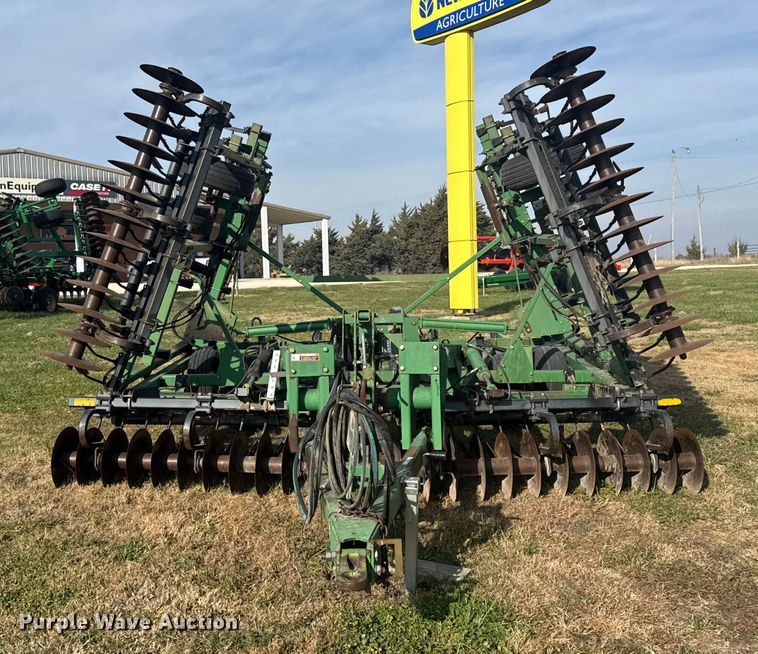 image for item EU6388 John Deere 726 mulch finisher