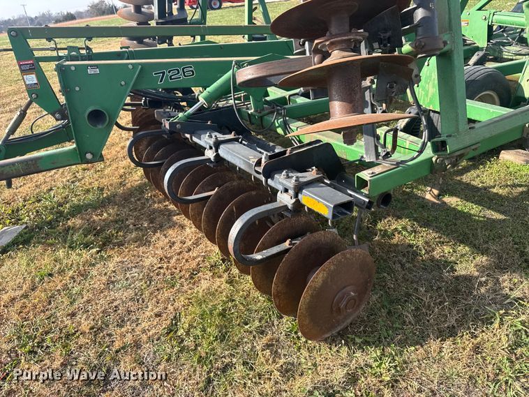 image for item EU6388 John Deere 726 mulch finisher