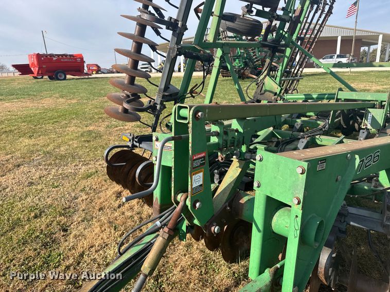 image for item EU6388 John Deere 726 mulch finisher
