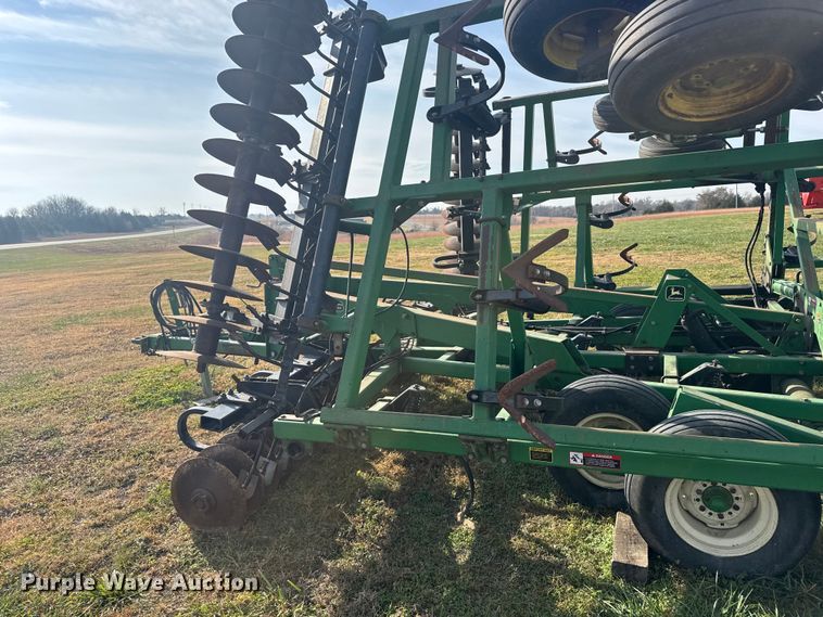 image for item EU6388 John Deere 726 mulch finisher