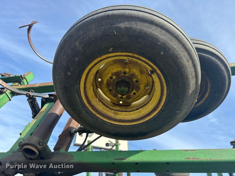 image for item EU6388 John Deere 726 mulch finisher