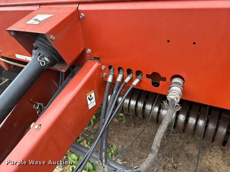 image for item EU6413 2007 Massey Ferguson 2756 round baler