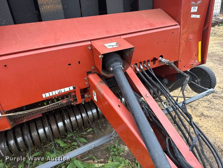 image for item EU6413 2007 Massey Ferguson 2756 round baler