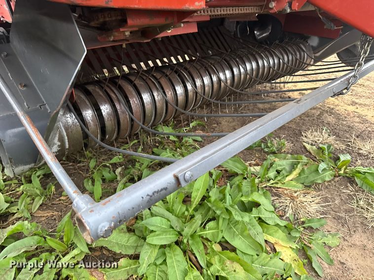 image for item EU6413 2007 Massey Ferguson 2756 round baler