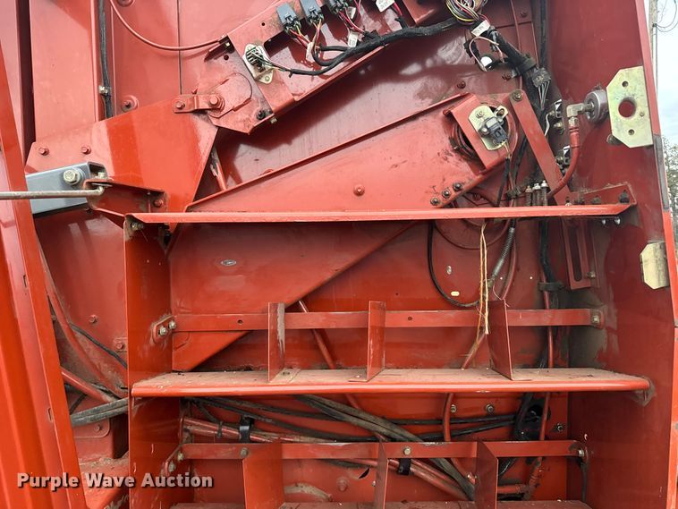 image for item EU6413 2007 Massey Ferguson 2756 round baler