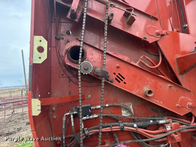 image for item EU6413 2007 Massey Ferguson 2756 round baler